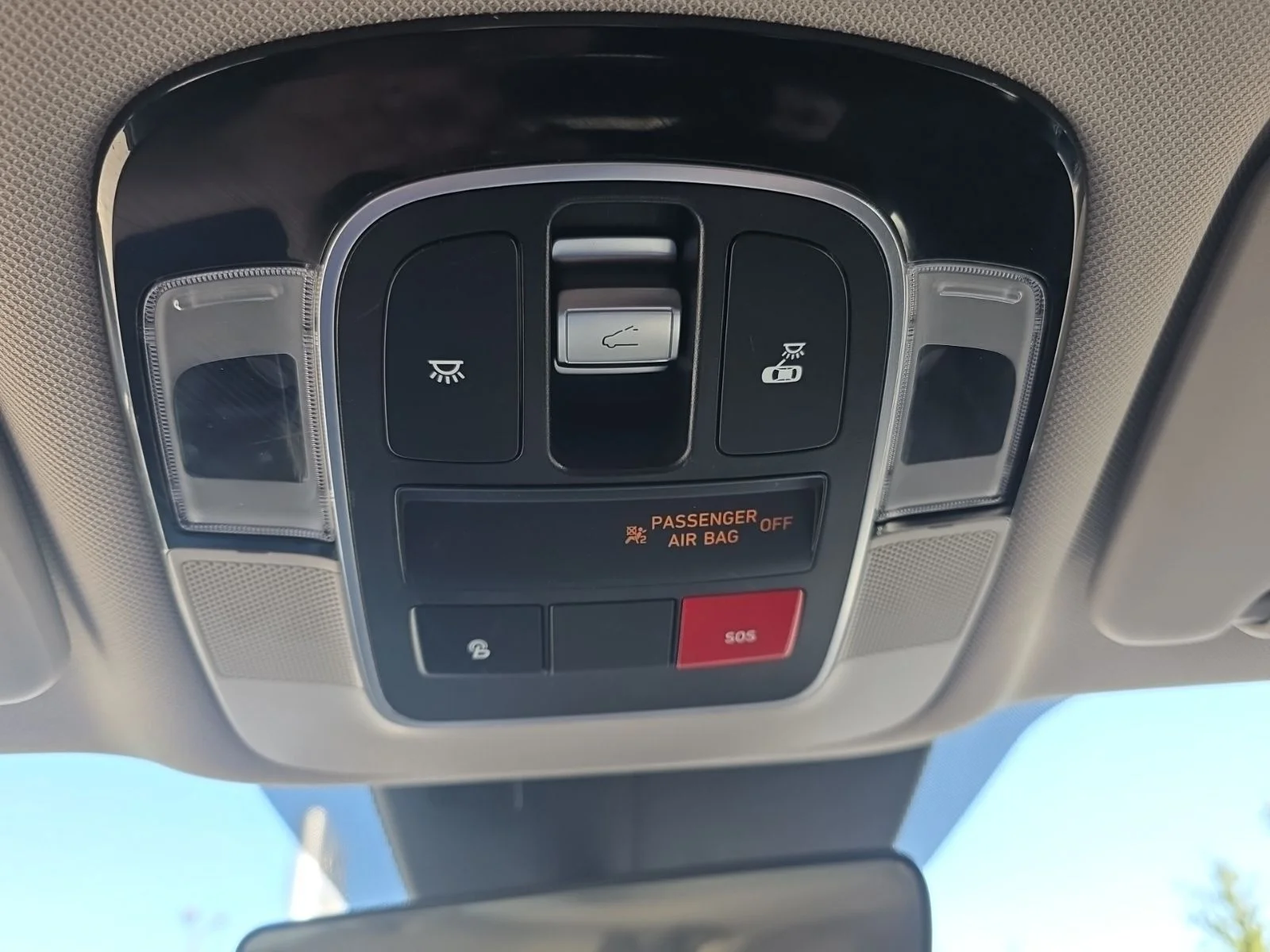 Used 2023 Silver Hyundai SEL image 38