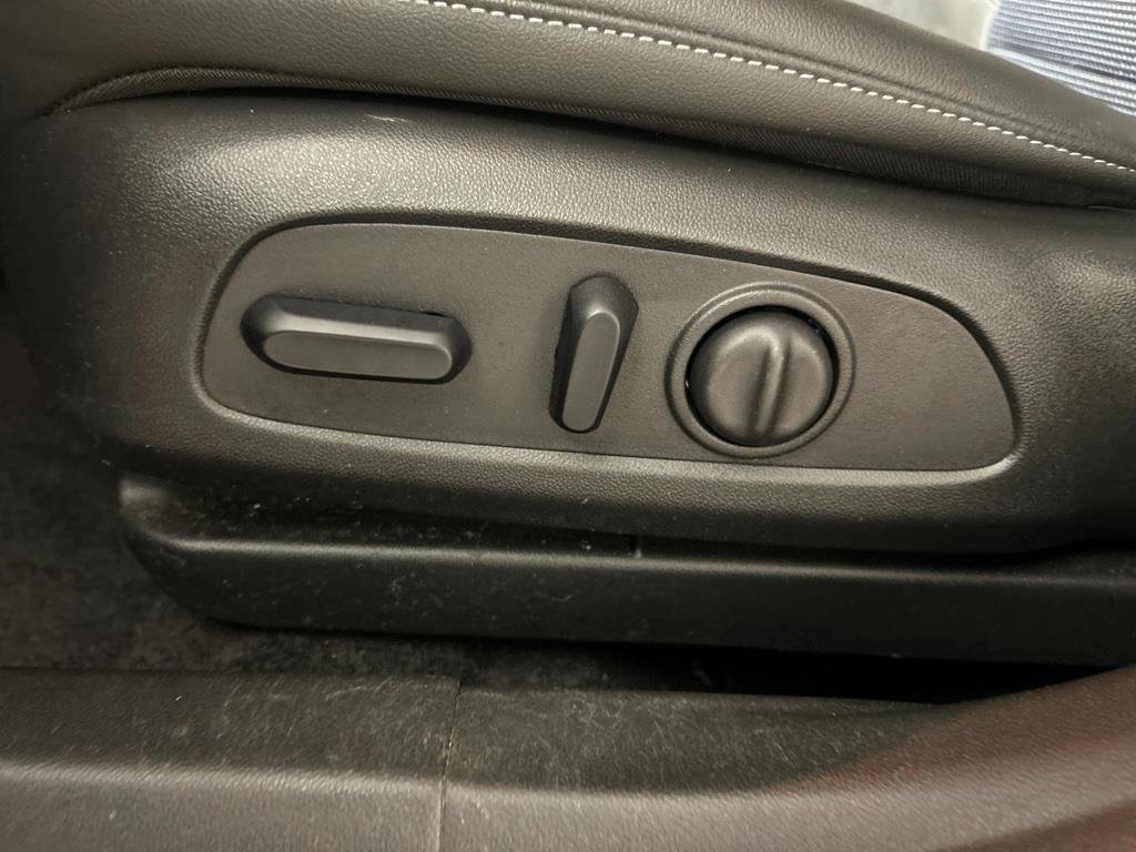 Used 2024 Cinnabar Metallic Buick Preferred image 15