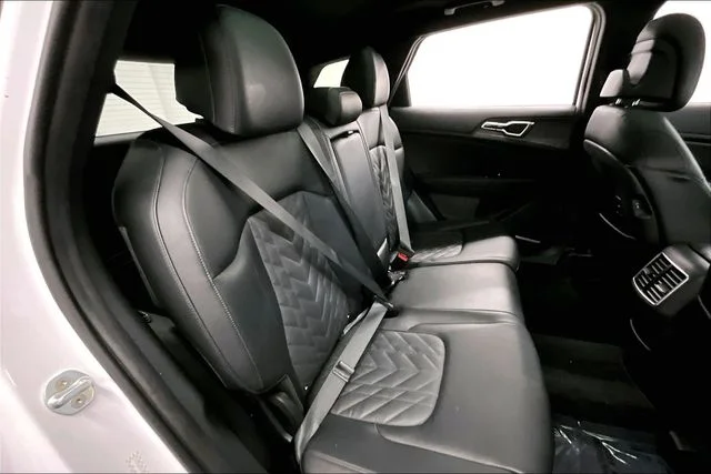 Used 2023 Glacial White Pearl Kia X-Line image 26