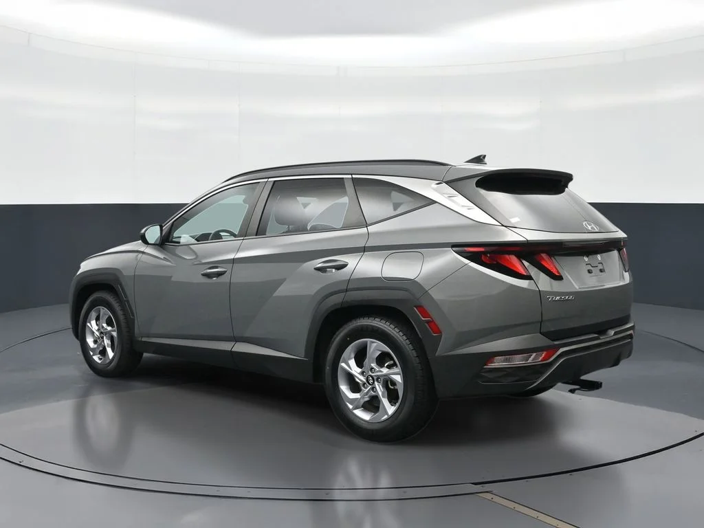 Used 2024 Gray Hyundai SEL image 3