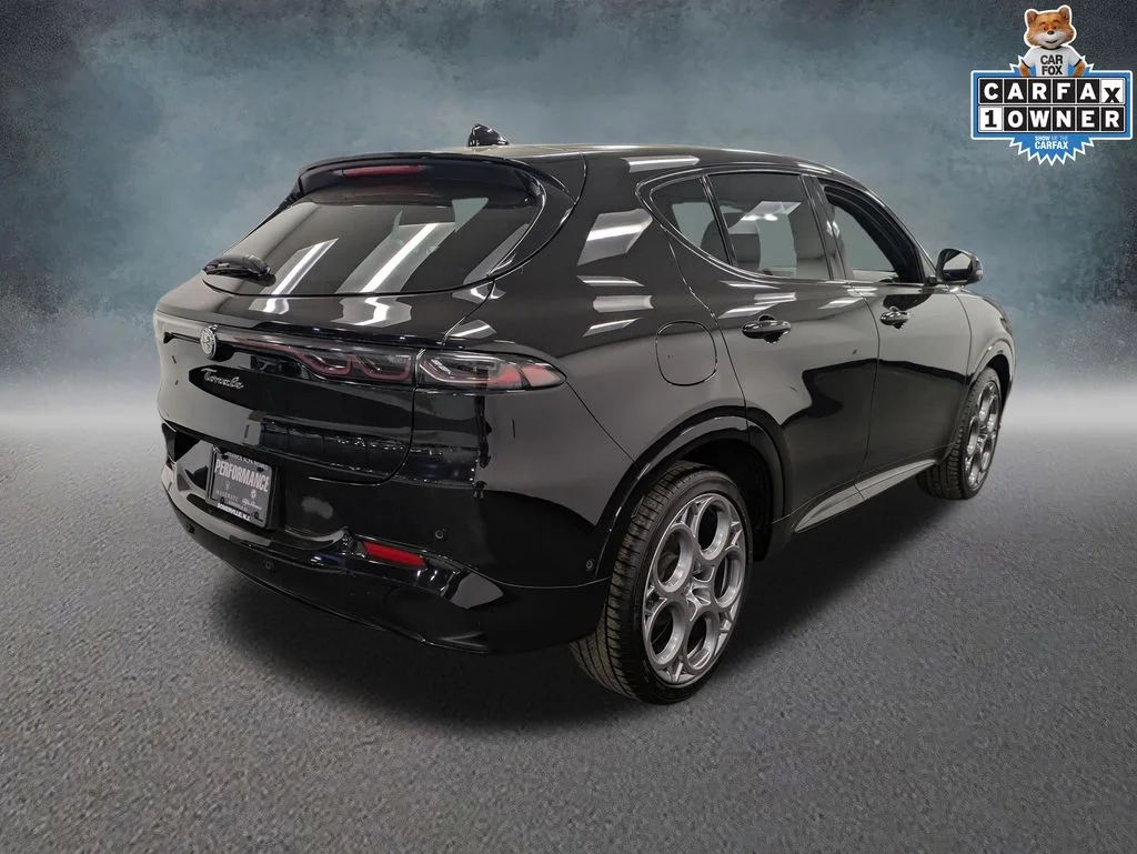 Used 2025 Black Alfa Romeo  image 4