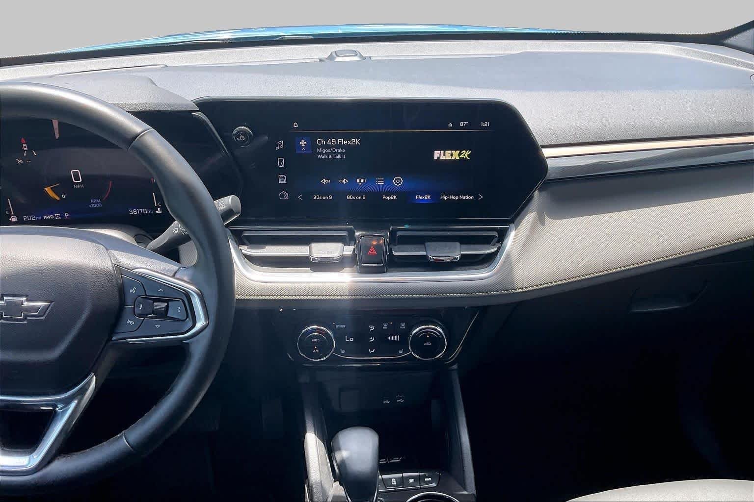 Used 2024 Fountain Blue Chevrolet ACTIV image 7