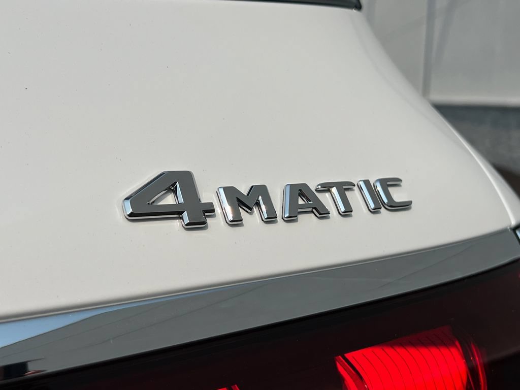 New 2026 MANUFAKTUR Moonlight White Metallic Mercedes-Benz GLS 450 image 71