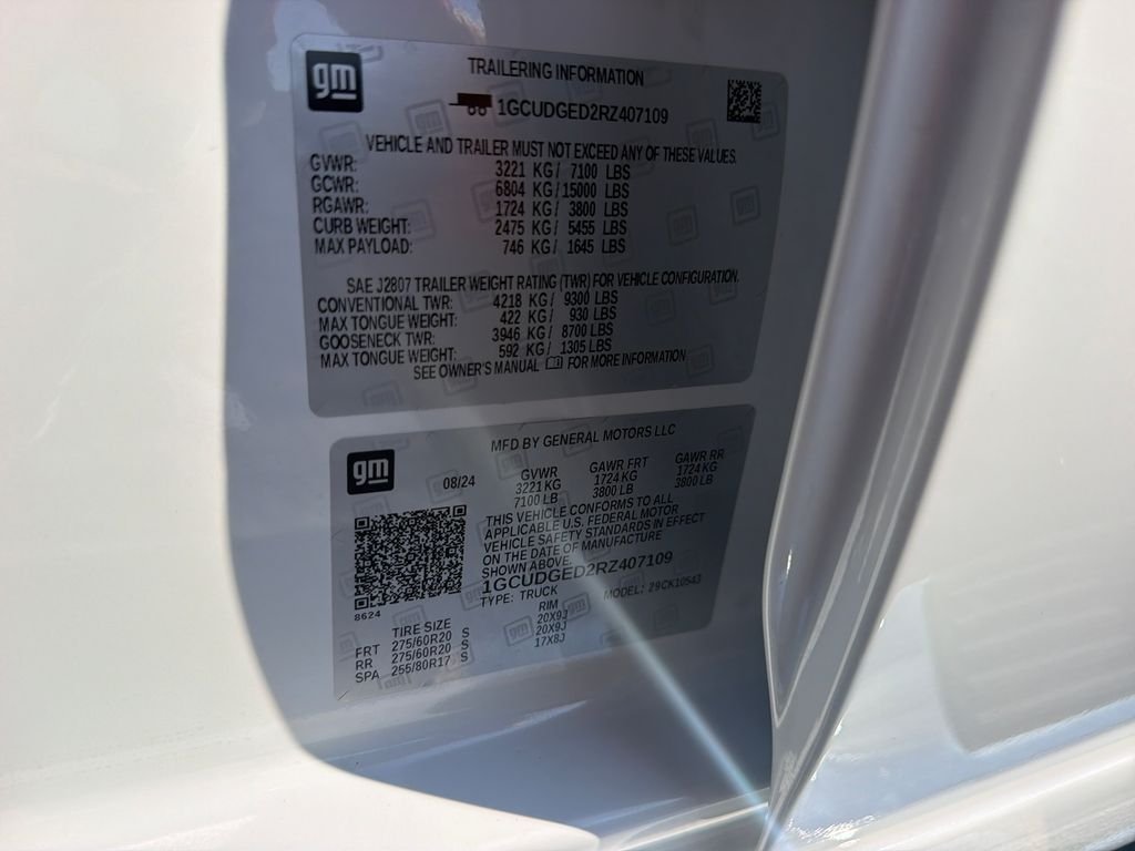 Used 2024 White Chevrolet LTZ image 23