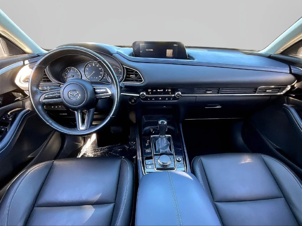 Used 2020 Red Mazda Preferred image 7