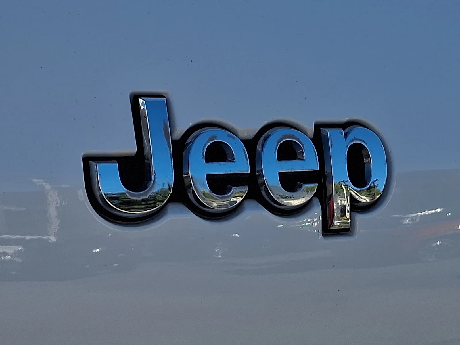 Used 2023 White Jeep Limited image 31