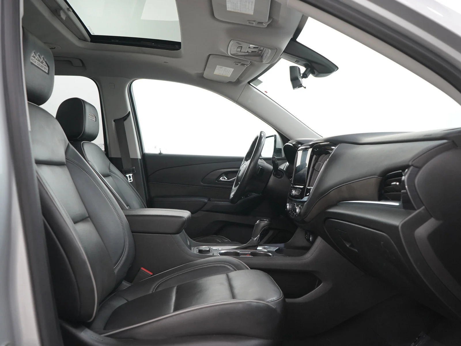 Used 2020 Silver Ice Metallic Chevrolet High Country image 11