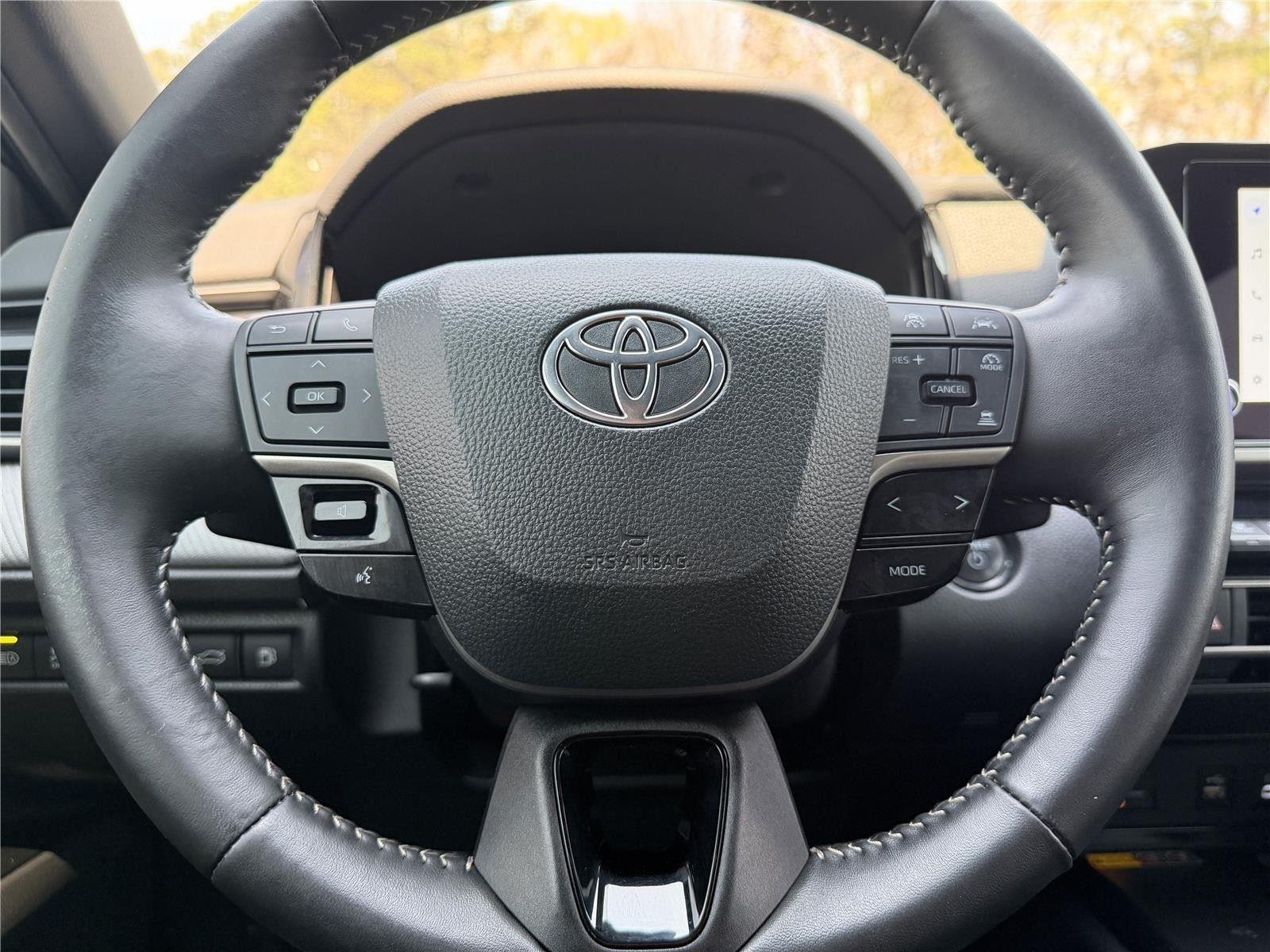 Used 2025 Midnight Black Metallic Toyota SE image 17