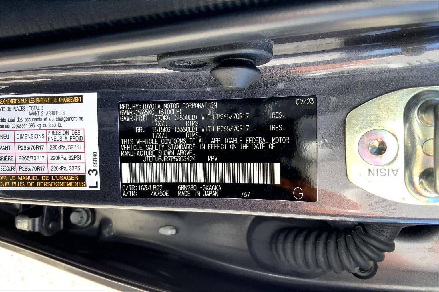 Used 2023 Magnetic Gray Metallic Toyota SR5 Premium image 36