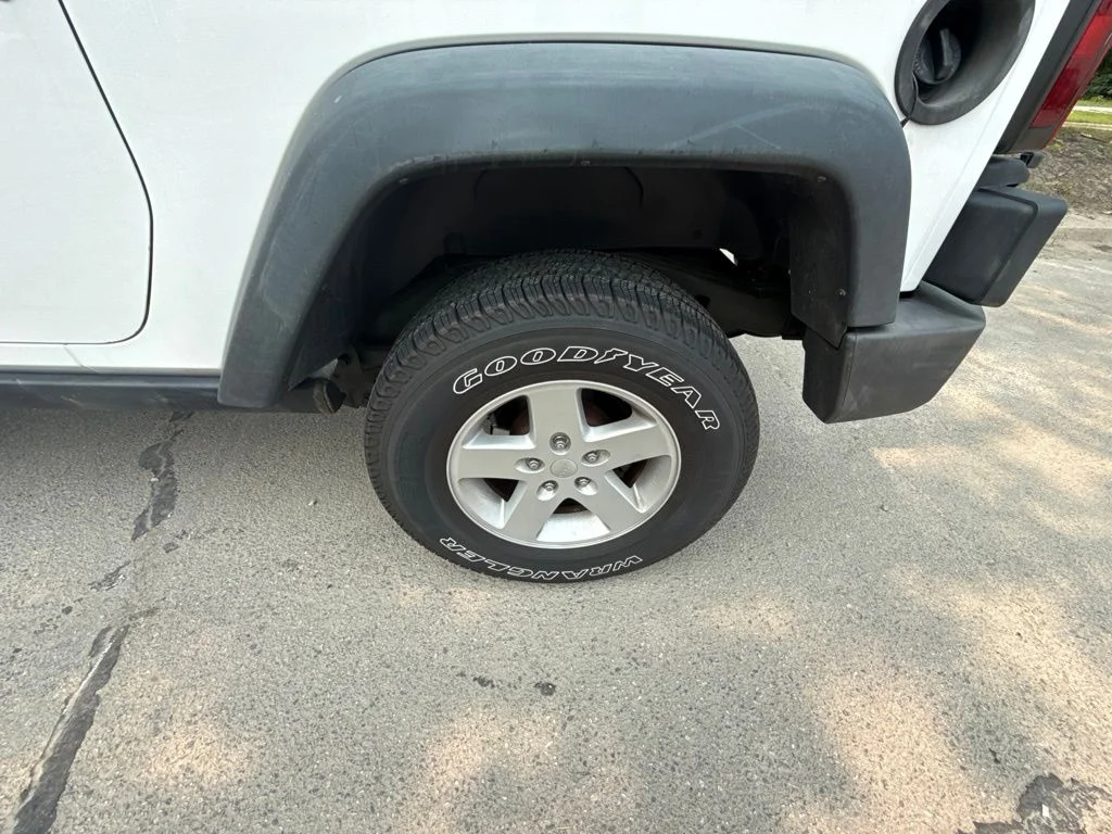 Used 2013 White Jeep Sport image 3