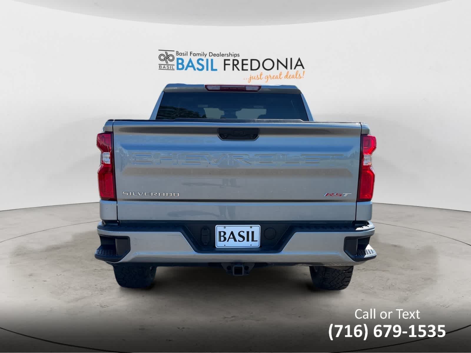 Used 2025 Sterling Gray Metallic Chevrolet RST image 8