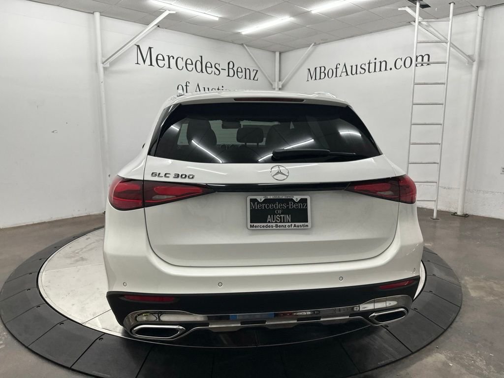 New 2027 Polar White Mercedes-Benz GLC 300 image 6