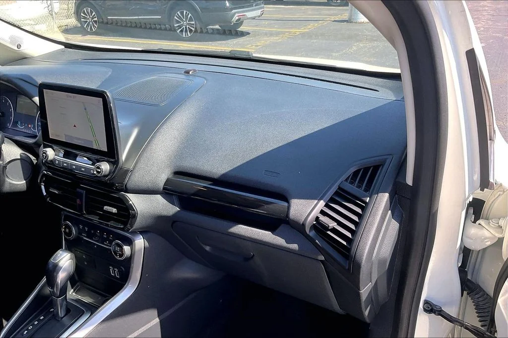 Used 2020 Diamond White Ford Titanium image 15