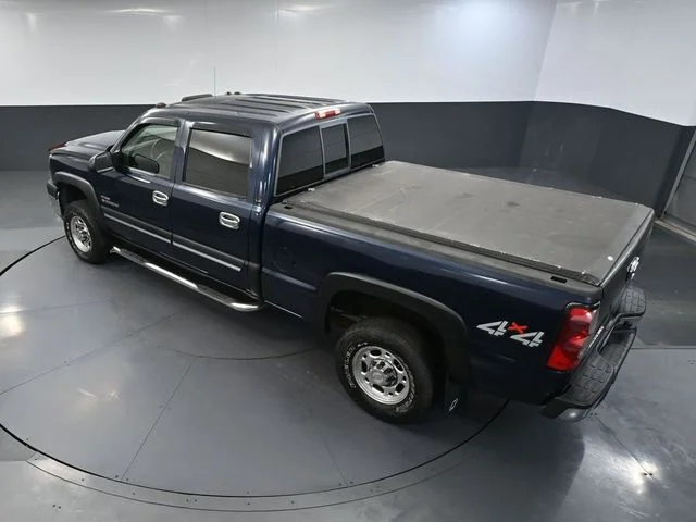 Used 2005 Blue Chevrolet LS image 51
