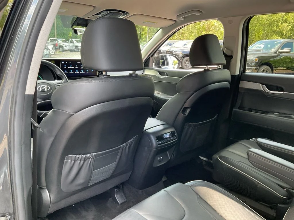 Used 2024 Gray Hyundai SEL image 32