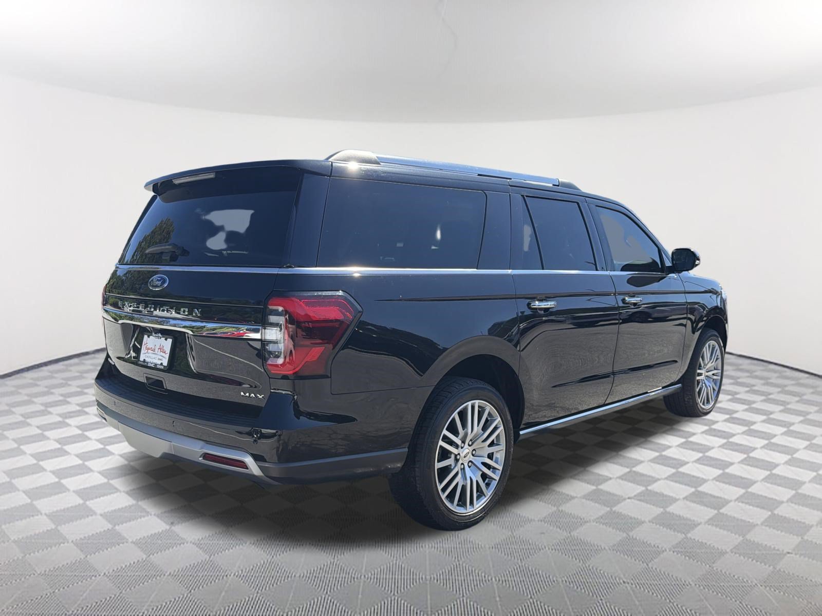 Used 2024 Black Ford Limited image 5