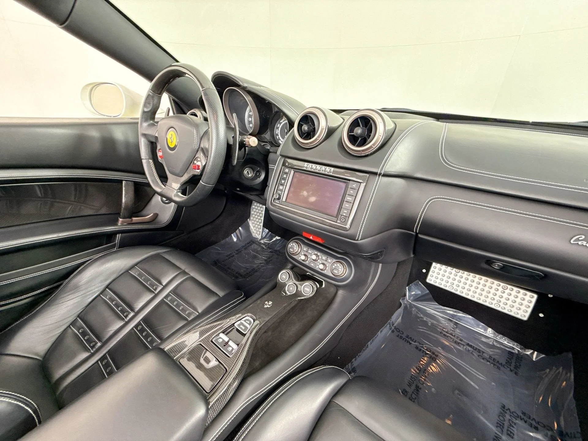 Used 2010 Extra Sample Ferrari Base image 24