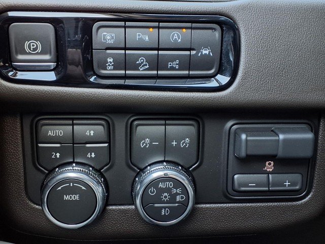 2026 GMC Yukon Elevation - Photo 21
