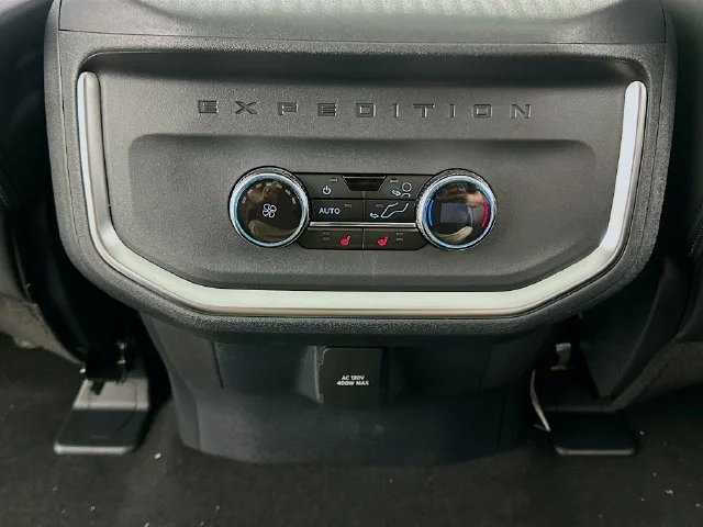 New 2026 White Ford Tremor image 13