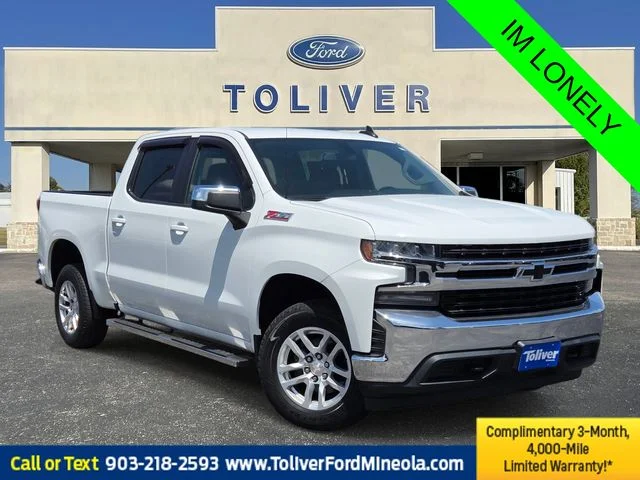 Used 2019 Summit White Chevrolet LT image 1