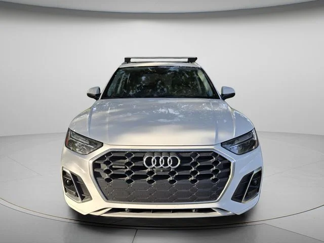 Used 2024  Audi 45 S line Premium image 3