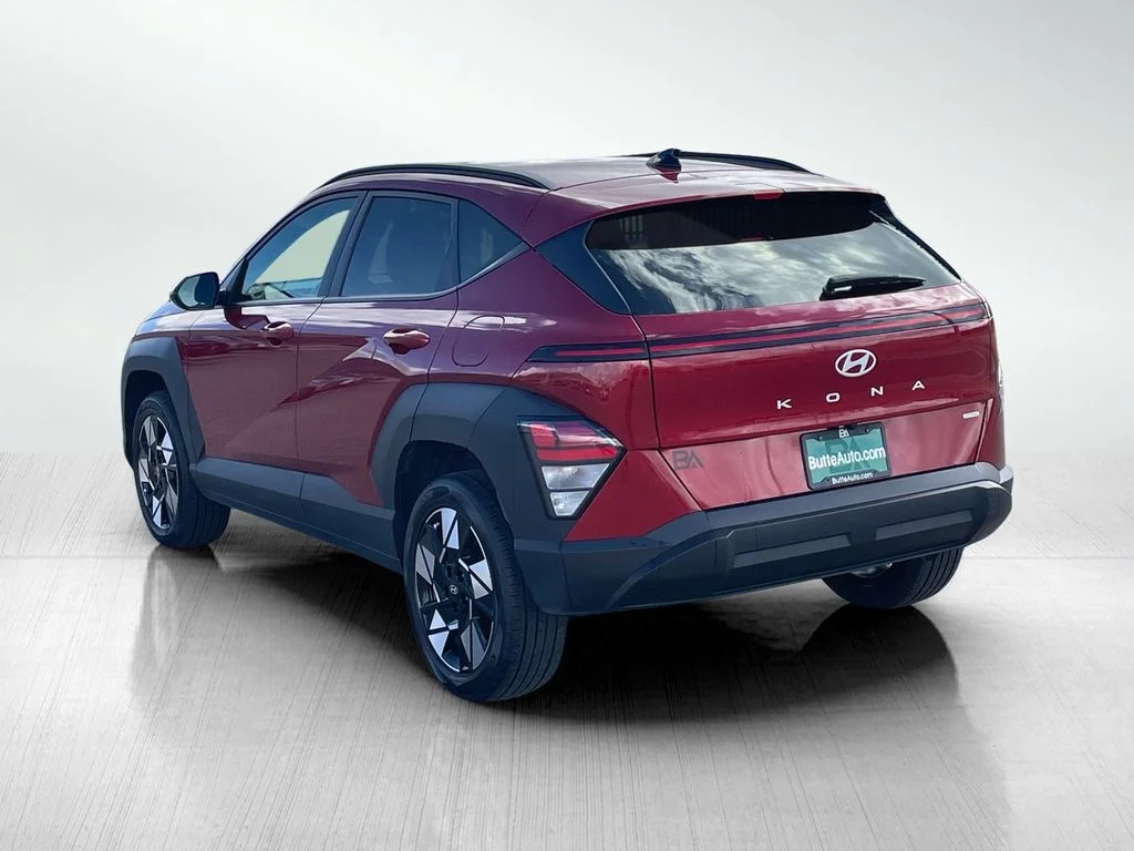 Used 2025 Ultimate Red Metallic Hyundai SEL image 5