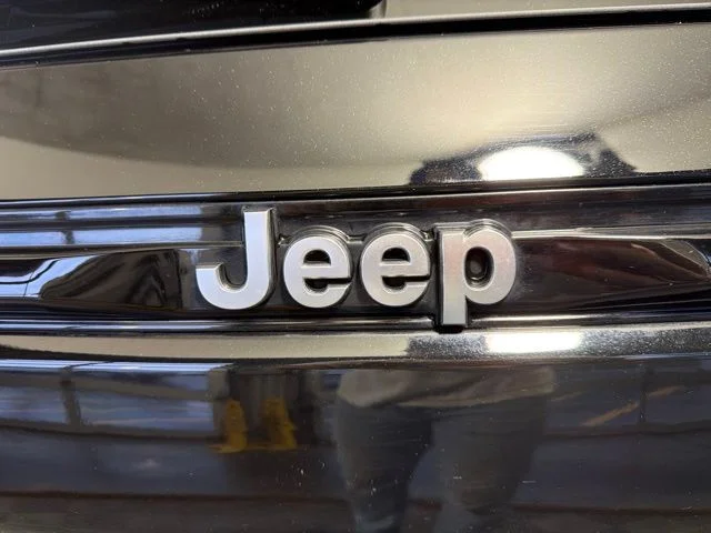 Certified Used 2023 Black Jeep Summit image 9