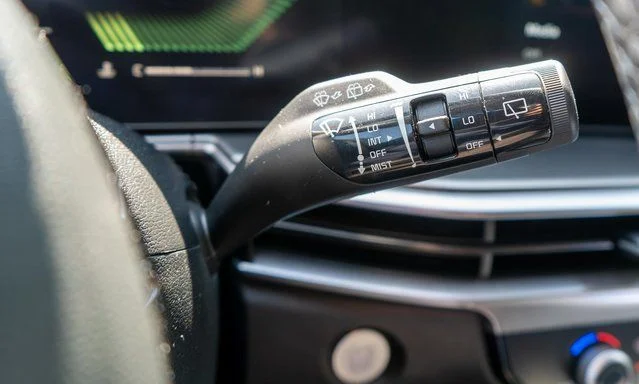 Used 2025 Black Kia EX image 28
