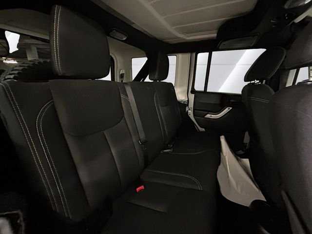 Used 2016 Silver Jeep Unlimited Sahara image 16
