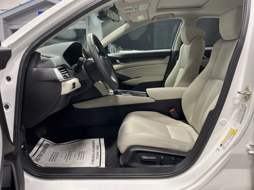 2019 Honda Accord EX - Photo 11