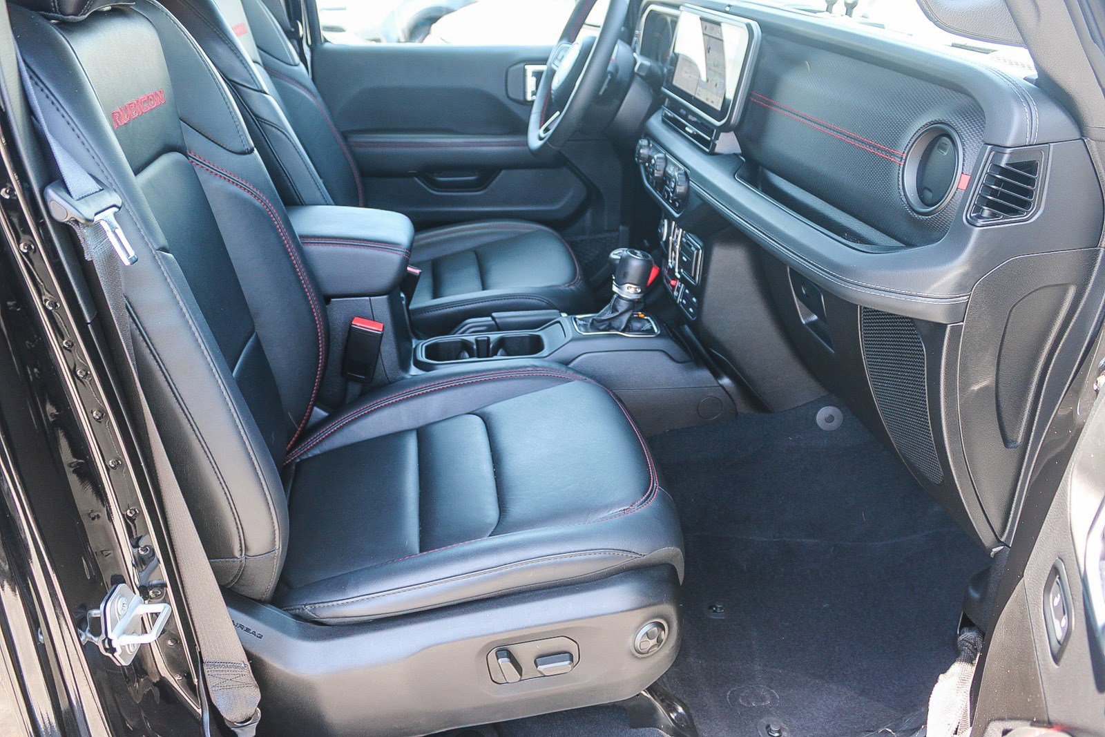 Used 2024 Black Clearcoat Jeep Rubicon X image 17