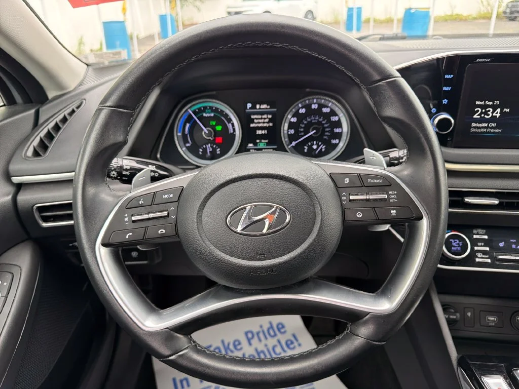 Used 2023 Silver Hyundai SEL image 30