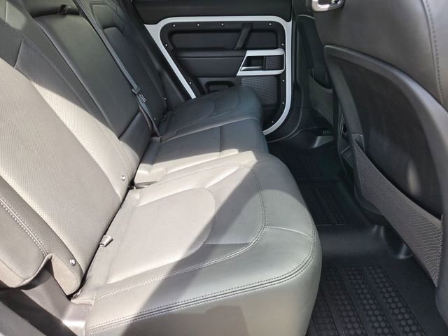 2024 Land Rover Defender SE - Photo 29
