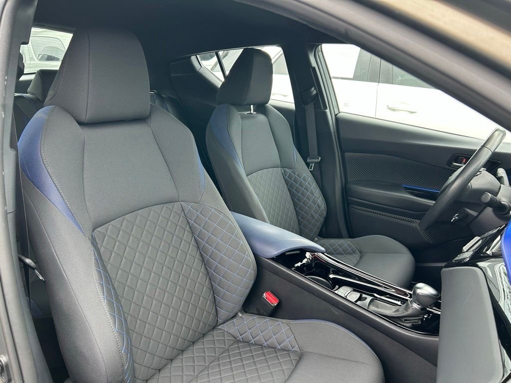 Used 2021 Brown Toyota XLE image 39