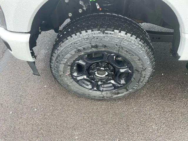 New 2026 Oxford White Ford F-350® XL image 9