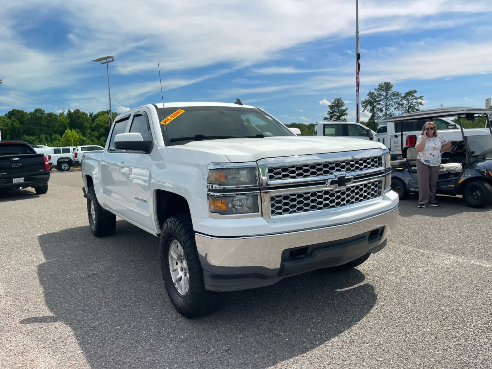Used 2015 SUMMIT WHITE Chevrolet LT image 6