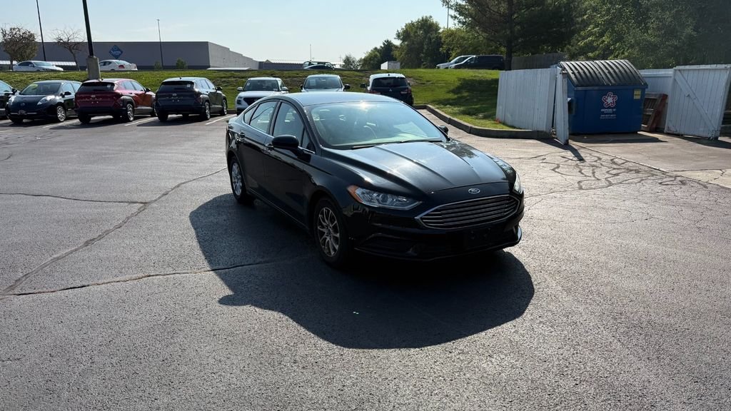 Used 2018 Shadow Black Ford S image 2