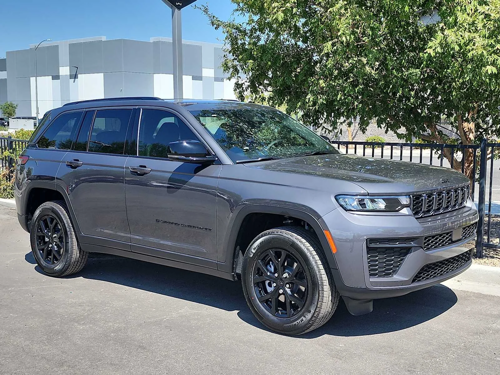 New 2026 Baltic Gray Metallic Clearcoat Jeep Laredo Altitude image 2