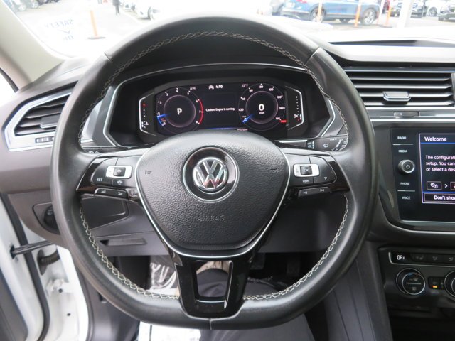 Used 2021 Pure White Volkswagen SEL image 29