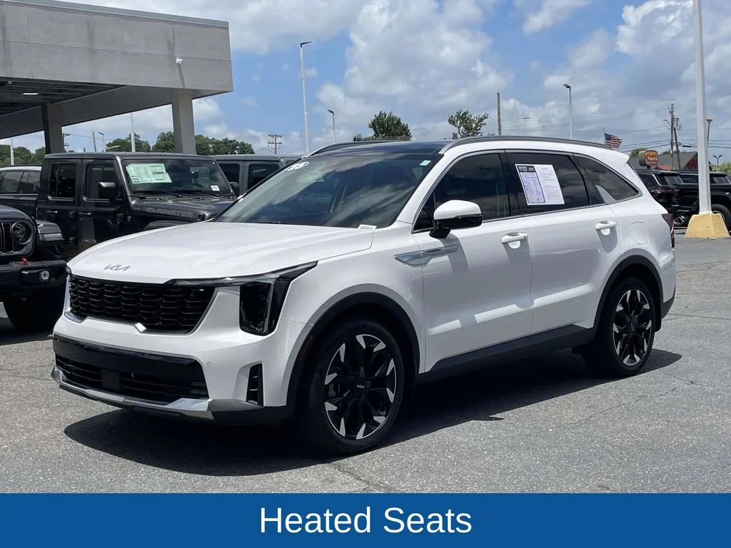 Used 2025 White Kia EX image 4