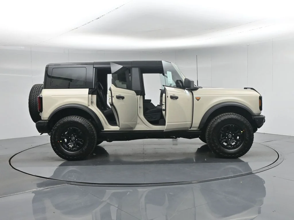 New 2026 Desert Sand Ford Badlands image 4