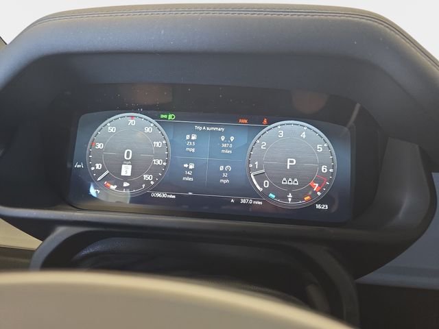 Certified Used 2025 White Land Rover S image 21