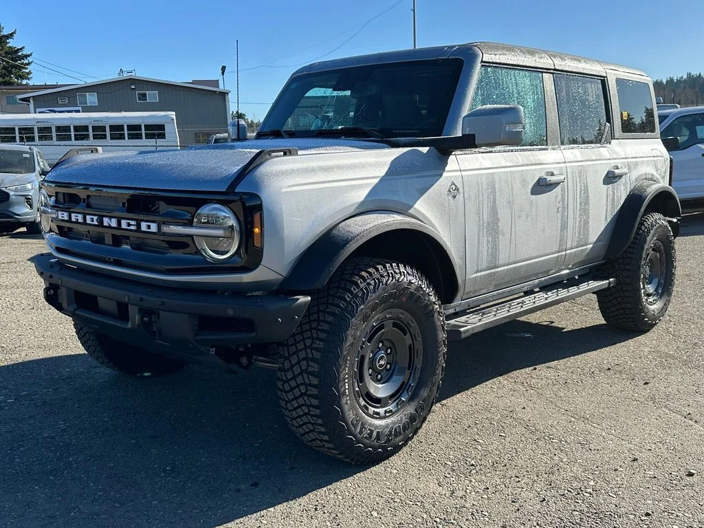 New 2024 Iconic Silver Metallic Ford Outer Banks® image 3