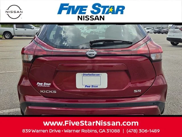 Used 2023 Red Nissan SR image 9