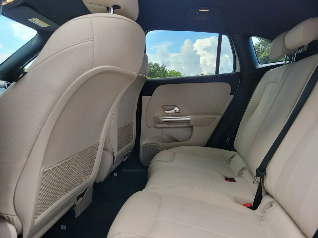 Used 2025 White Mercedes-Benz GLA 250 image 15