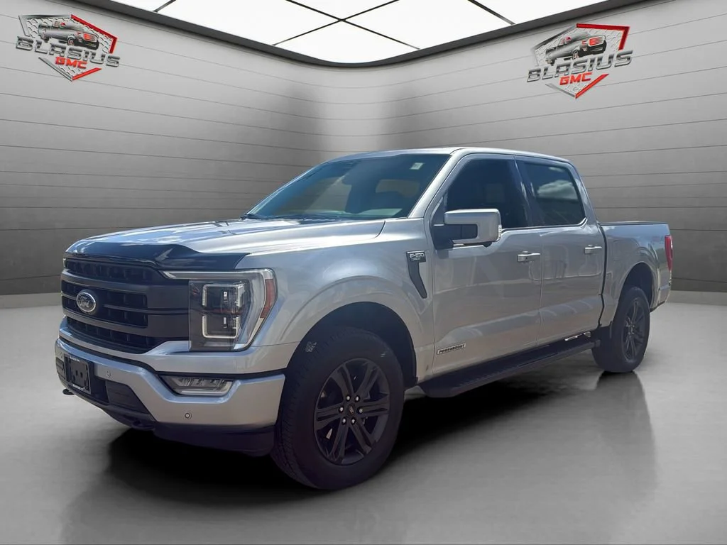 2023 Ford F-150 Lariat 4x4 SuperCrew 145 in's photo