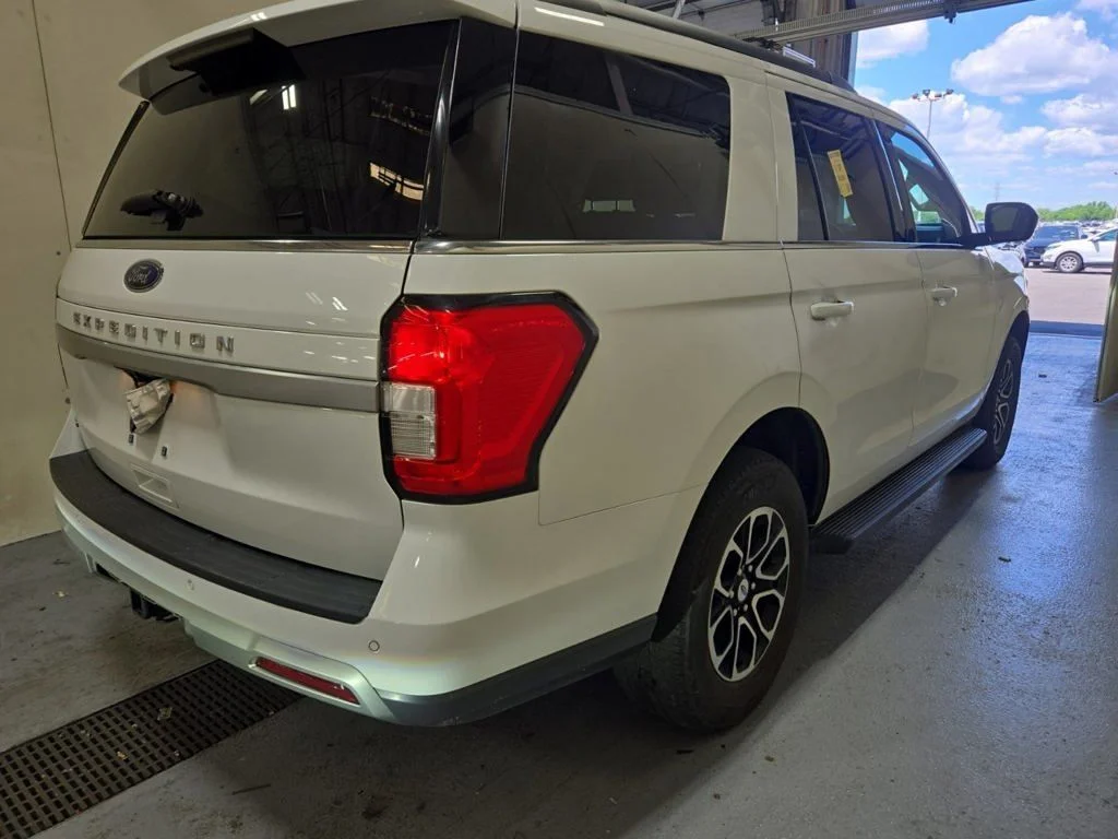 Used 2024 White Ford XLT image 6