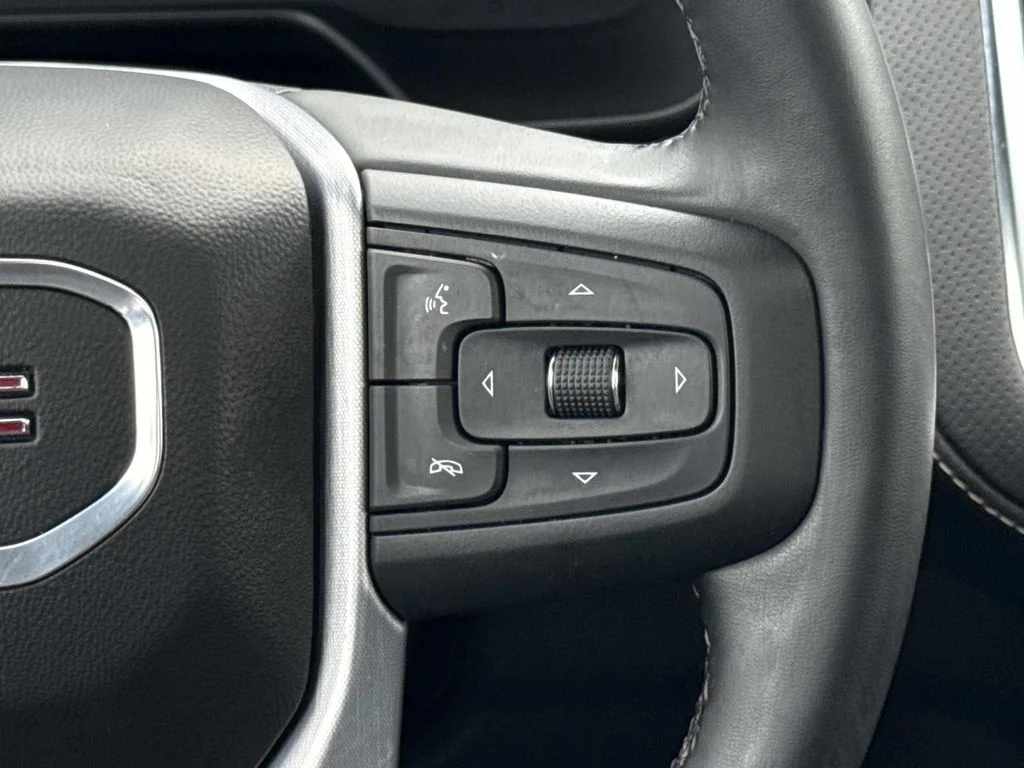 Used 2023 Silver GMC SLT image 14