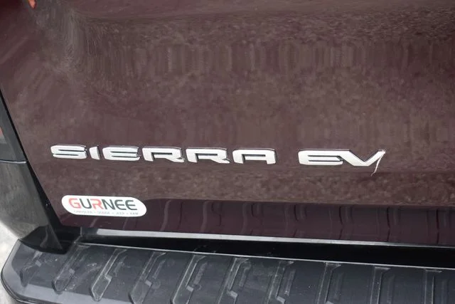 Used 2025 Red GMC Denali image 15