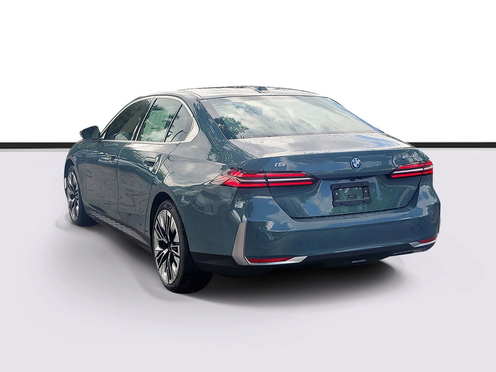 New 2026 Cape York Green Metallic BMW eDrive40 image 3